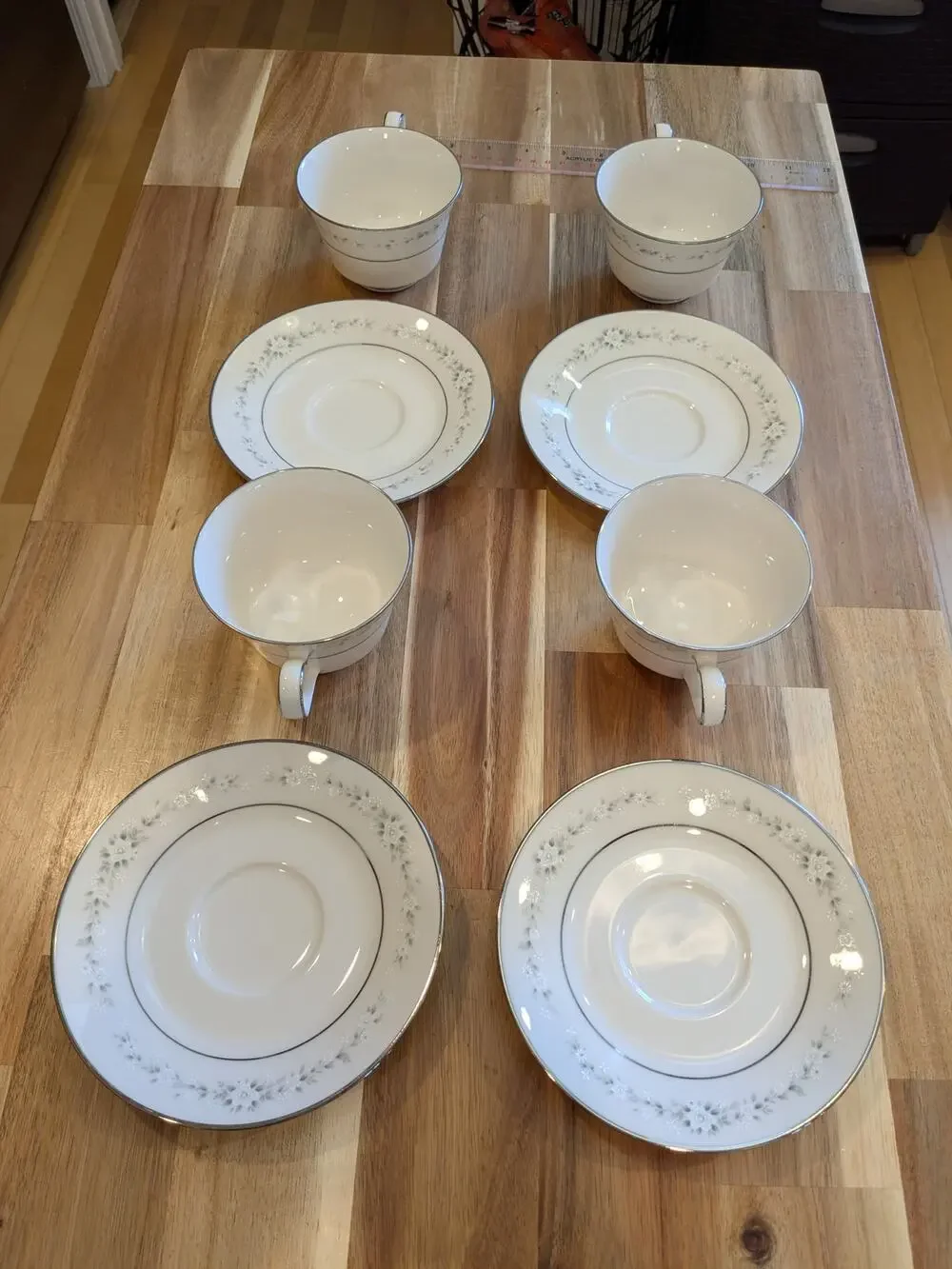 Noritake Ivory China HEATHER #7548 - 35 Pc Partial Set Plates Cups Bowls Japan